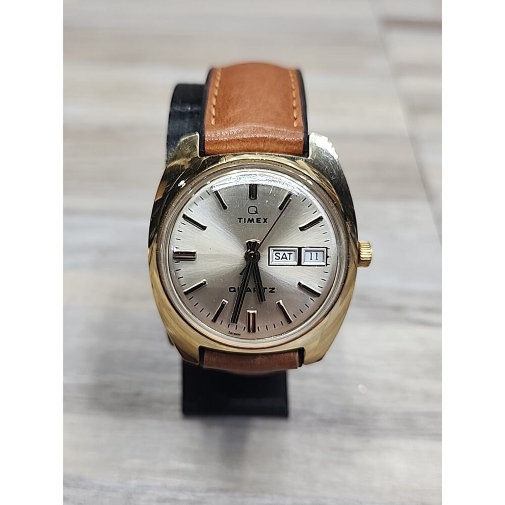 Vintage 1976 Mens Timex 38mm Electronic Wrist Watch - Working, Starts/Stops